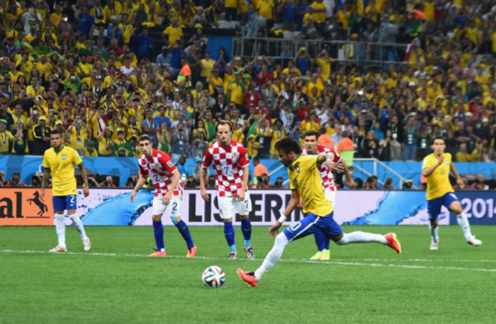 巴西世界杯，“足球铁粉们”之必备神器