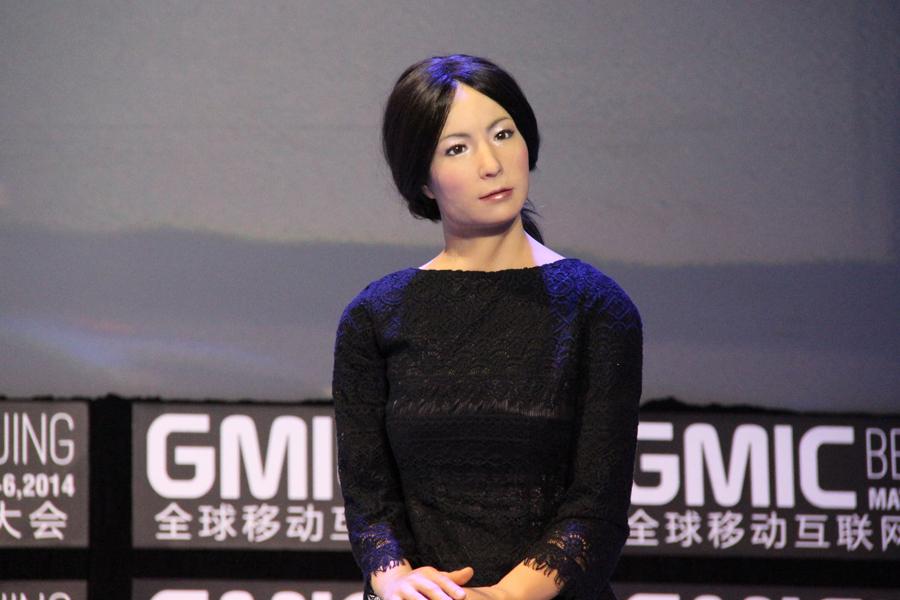人美声甜！美女机器人开启av新时代