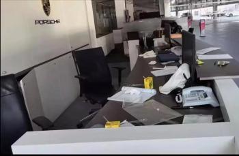 国产重新定义豪华，“德味儿”被祛魅，这一次，保时捷经销商也跑路了