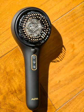 MOVA 智能头部按摩梳：熬夜牛马的新年头皮救赎，体验直线拉满