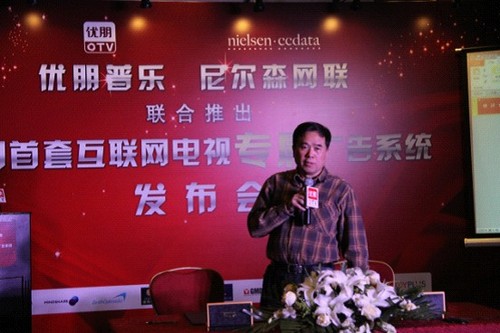 r_8408370.jpg