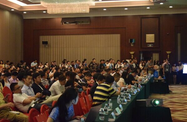 互联网大会_智能电视.jpg