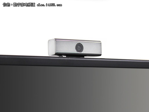 震撼级精细做工索尼55X8500B外观解析