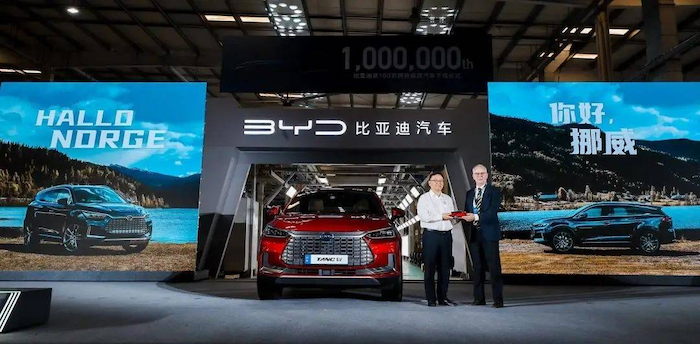 2022年汽车出口量同比暴增54%，新能源助力中国超越德国成为全球第二